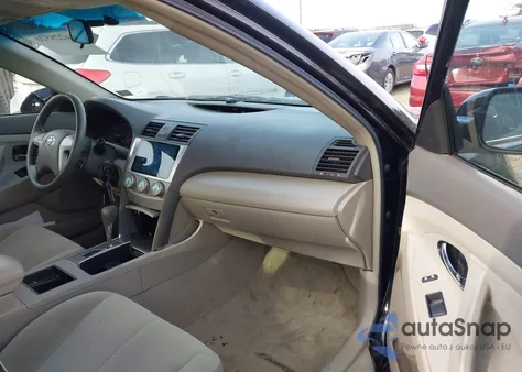 2007 Toyota Camry Le z USA, uszkodzony, nr VIN 4T1BE46K17U101721